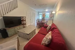 621 SW 10th St, Gainesville, FL 32601 - Photo 5