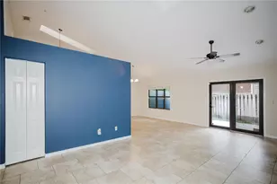 3915 NW 7th Pl, Gainesville, FL 32607 - Photo 9