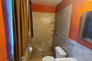 217 NW 36th St, Gainesville, FL 32607 - Photo 9