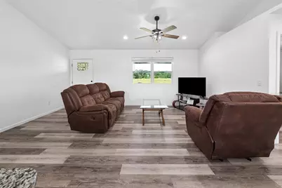 21411 NW 209th Terrace, High Springs, FL 32643 - Photo 9
