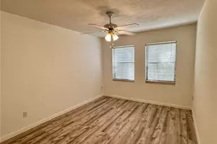 223 NW 34th St, Gainesville, FL 32607 - Photo 11