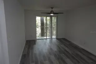 1015 SW 9th St, Gainesville, FL 32601 - Photo 3