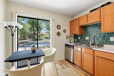 507 NW 39th Road #301, Gainesville, FL 32607 - Photo 17