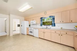 3919 SW 4th Pl, Gainesville, FL 32607 - Photo 15