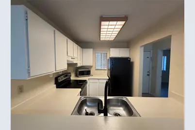 83 SE 16th Avenue #E102, Gainesville, FL 32601 - Photo 5