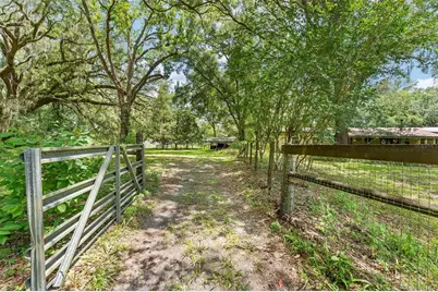 20104 NW 184th Terrace, High Springs, FL 32643 - Photo 23