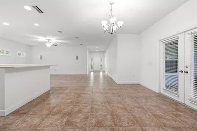 8693 SW 76th Place, Gainesville, FL 32608 - Photo 11