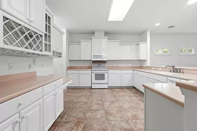 8693 SW 76th Place, Gainesville, FL 32608 - Photo 13