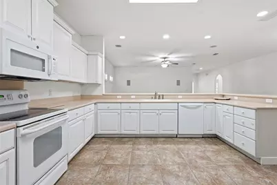8693 SW 76th Place, Gainesville, FL 32608 - Photo 15