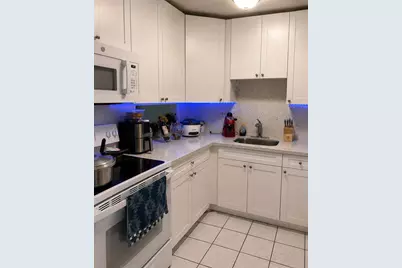 110 Royal Palm Road #208, Hialeah Gardens, FL 33016 - Photo 7