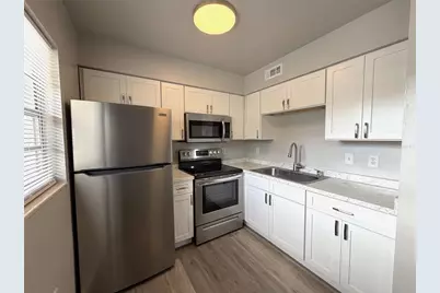 501 NW 15th Avenue #9, Gainesville, FL 32601 - Photo 5