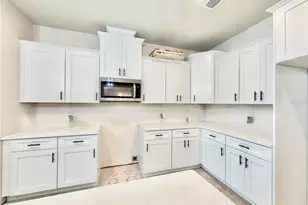 122 SW 212th Dr, Newberry, FL 32669 - Photo 3