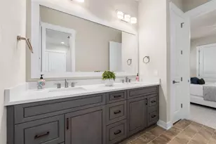 828 SW 131st St, Newberry, FL 32669 - Photo 31