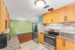 1038 NE 14th Ave, Gainesville, FL 32601 - Photo 7