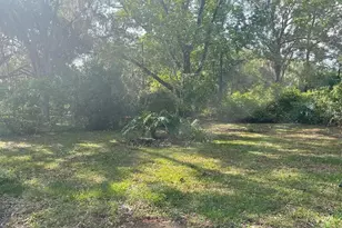 1701 NE 28th St, Gainesville, FL 32609 - Photo 25