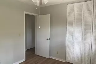 1701 NE 28th St, Gainesville, FL 32609 - Photo 17