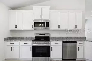 16766 NW 178th Terrace, Alachua, FL 32615 - Photo 17