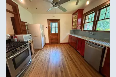 1740 NW 7th Avenue, Gainesville, FL 32603 - Photo 9