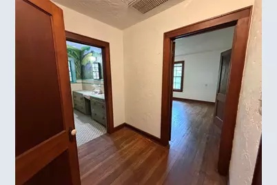 1740 NW 7th Avenue, Gainesville, FL 32603 - Photo 5