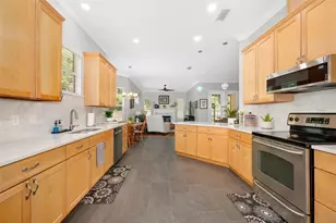 9044 SW 25 Rd, Gainesville, FL 32608 - Photo 9