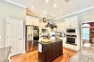 8613 SW 39th Ln, Gainesville, FL 32608 - Photo 7