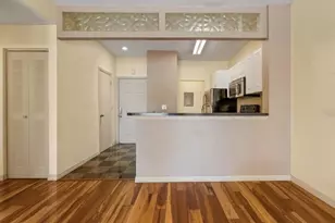 4107 Chatham Oak Ct, Tampa, FL 33624 - Photo 5