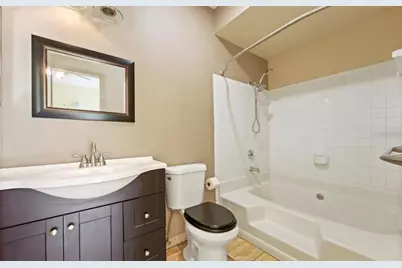 4107 Chatham Oak Court #326, Tampa, FL 33624 - Photo 7