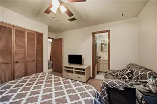 2902 NW 39th Pl, Gainesville, FL 32605 - Photo 11