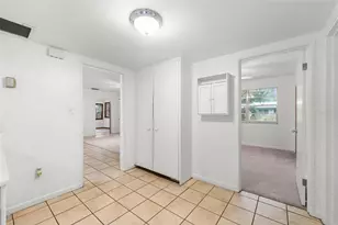 4156 NW 10th St, Gainesville, FL 32609 - Photo 15