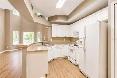4946 NW 1st Place, Gainesville, FL 32607 - Photo 9