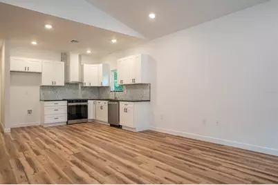 2402 NE 70th Street, Gainesville, FL 32609 - Photo 3