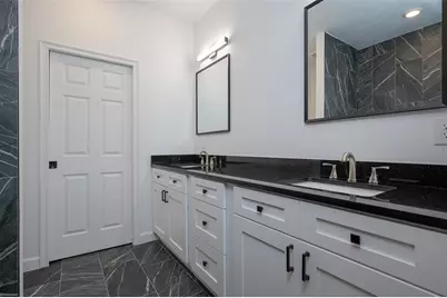 2402 NE 70th Street, Gainesville, FL 32609 - Photo 15