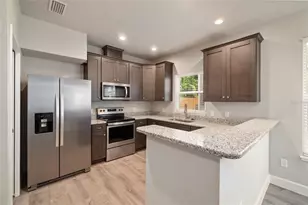 622 NW 3rd Ave, Gainesville, FL 32601 - Photo 3
