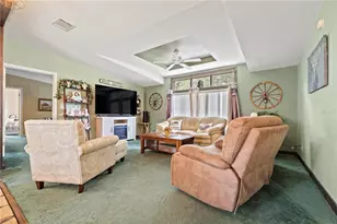 9889 NW 9th Ct, Branford, FL 32008 - Photo 13