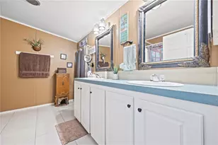 9889 NW 9th Ct, Branford, FL 32008 - Photo 17