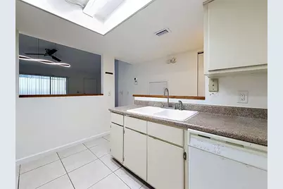 2508 SW 35th Place #A6, Gainesville, FL 32608 - Photo 7