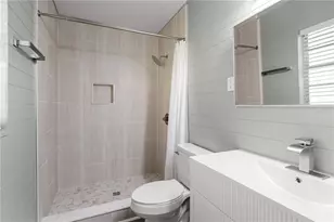 121 NW 29th St, Gainesville, FL 32607 - Photo 19