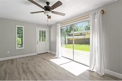 121 NW 29th St, Gainesville, FL 32607 - Photo 17