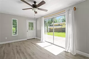 121 NW 29th St, Gainesville, FL 32607 - Photo 17
