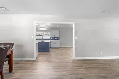 121 NW 29th St, Gainesville, FL 32607 - Photo 3