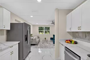 111 2nd St, Melrose, FL 32666 - Photo 15