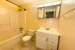 109 SE 16th Ave, Gainesville, FL 32601 - Photo 9