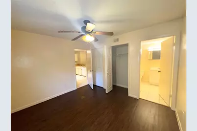 109 SE 16th Avenue #Q101, Gainesville, FL 32601 - Photo 7