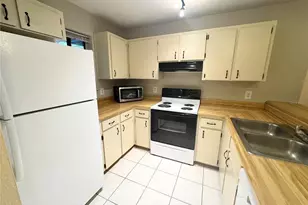 109 SE 16th Ave, Gainesville, FL 32601 - Photo 3
