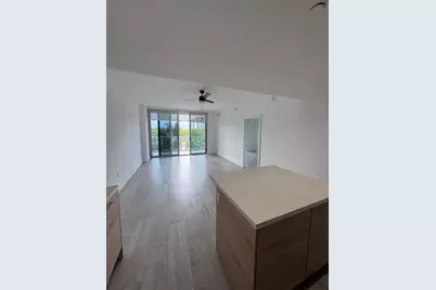 16385 Biscayne Boulevard #305, North Miami Beach, FL 33160 - Photo 17
