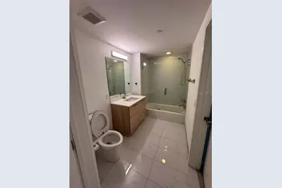 16385 Biscayne Boulevard #305, North Miami Beach, FL 33160 - Photo 21