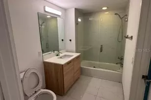 16385 Biscayne Blvd, North Miami Beach, FL 33160 - Photo 21