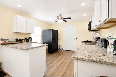 5811 11th Street, Zephyrhills, FL 33542 - Photo 11