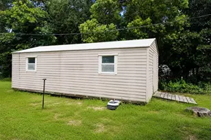 5811 11th St, Zephyrhills, FL 33542 - Photo 25