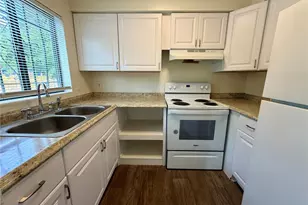 724 SW 68th Terrace, Gainesville, FL 32607 - Photo 13